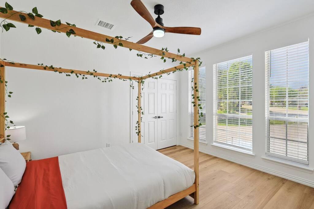 Wellness Oasis 5Br W Pool + Huge Yard + Fire Pit Villa Sachse Eksteriør billede